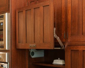 115-17 Wood : Quartersawn White Oak, Finish : Washington Cherry, Door Style : Craftsman with Pegs, Face Frame : Square Inset
