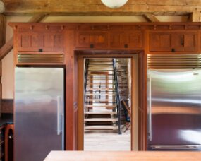 122-10 Wood : Wild Cherry; Finish : Candlelight; Door Style : Craftsman, pegged; Face Frame : Square Inset