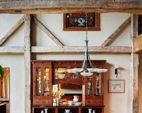 122-15 Wood : Wild Cherry; Finish : Candlelight; Door Style : Craftsman, pegged; Face Frame : Square Inset