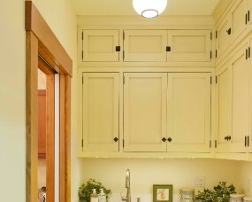 89-12 Wood : Maple; Paint color : Antique White with Mocha glaze; Door Style : Bristol; Face Frame : Square Inset