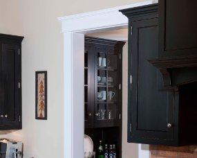 97-07 Wood : Clear Pine; Paint color : Black of Night over Eco Brown stain, Burnished; Door Style : Old Cupboard; Face Frame : Square Inset